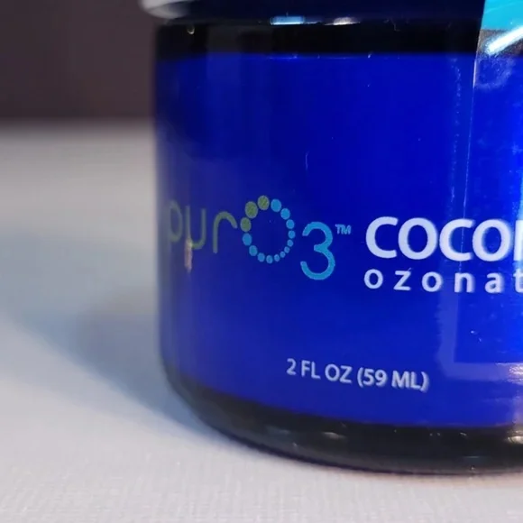 Puro3 Coconut Ozonated Oil Jar - Picture 4 of 5